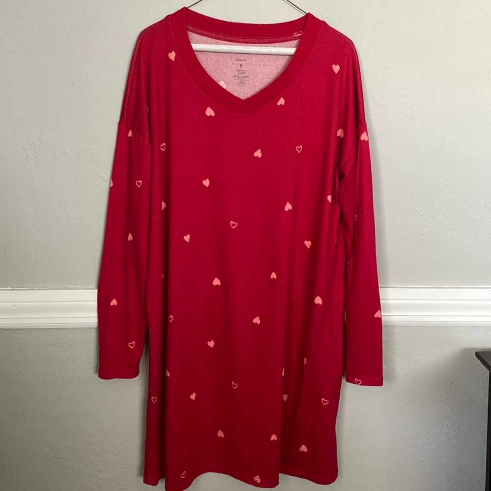 Sonoma Women’s V Neck Long Sleeve Heart print PJ’s